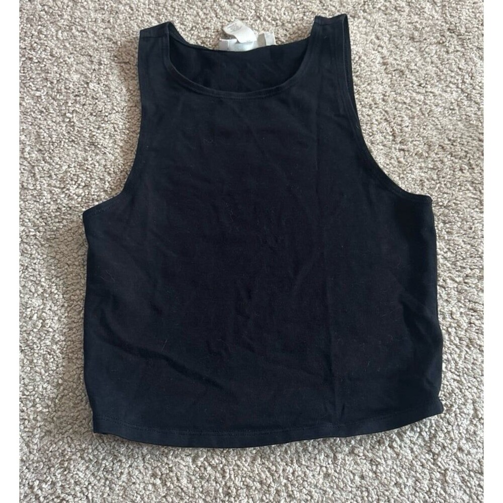 black tank top